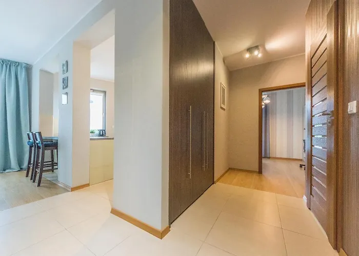 Lejlighed Glow Apartments, Marina *