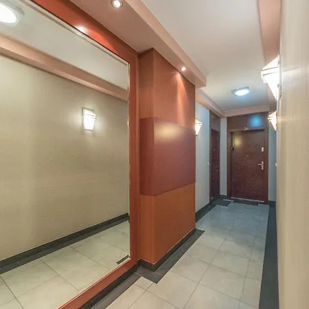 Daire Glow Apartments, Marina *