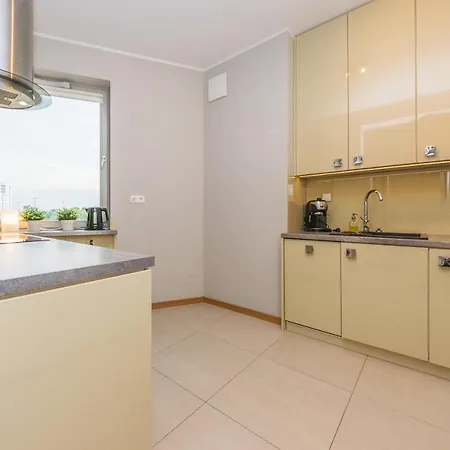Daire Glow Apartments, Marina *