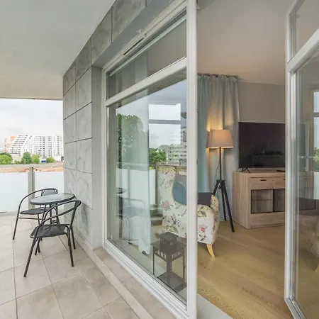 Glow Apartments, Marina Apartament