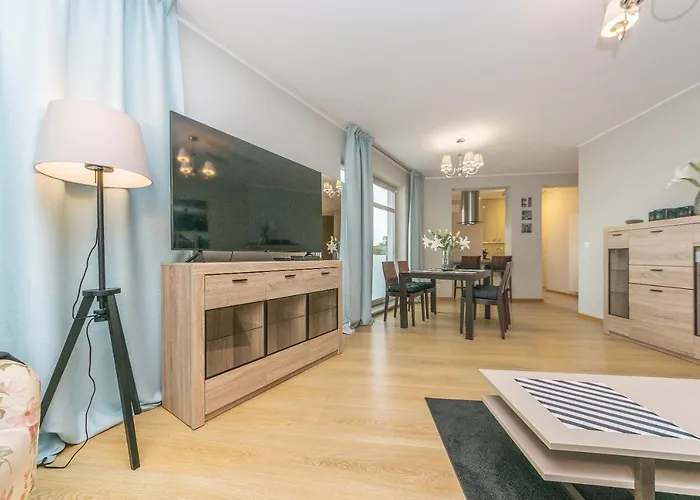 Glow Apartments, Marina