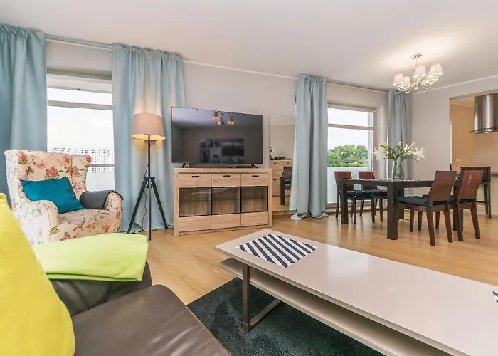 Glow Apartments, Marina *