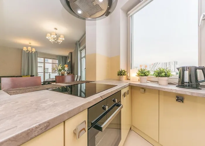 Daire Glow Apartments, Marina *