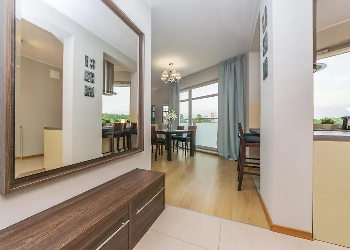 Glow Apartments, Marina *